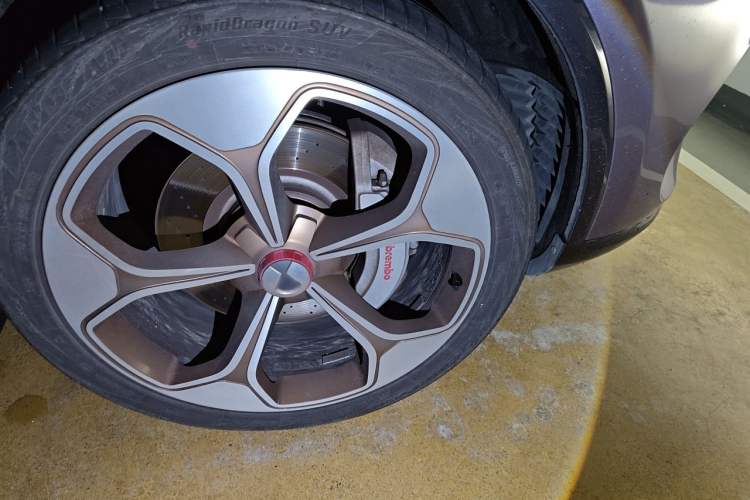 Used Denza X 2020 PHEV Flagship Edition Right Front Wheel Hub