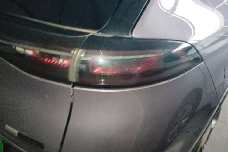 Used Denza X 2020 All-Electric Flagship Model Right Rear Taillight