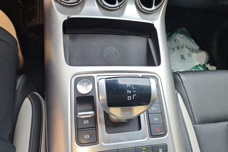 Used Denza X 2020 PHEV Sport Edition Gear Lever