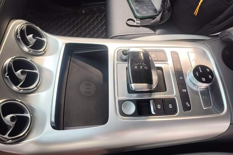 Used Denza X 2020 PHEV Sport Edition Gear Lever