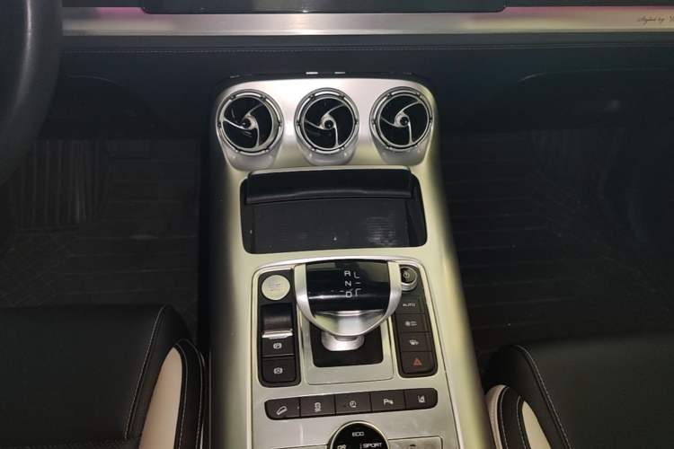 Used Denza X 2020 PHEV Sport Edition Gear Lever