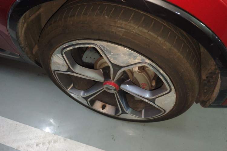 Used Denza X 2020 PHEV Flagship Edition Right Front Wheel Hub