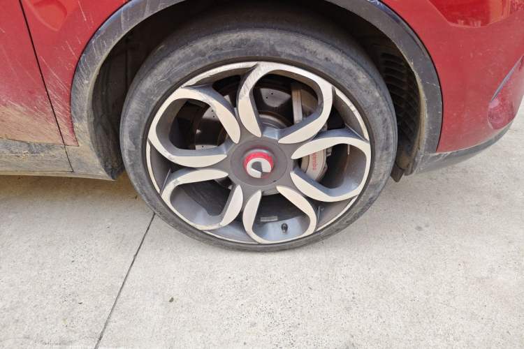 Used Denza X 2020 PHEV Sport Edition Right Front Wheel Hub