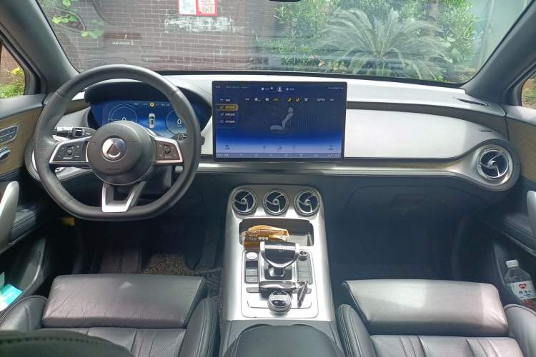 Used Denza X 2020 PHEV Flagship Edition Center Console