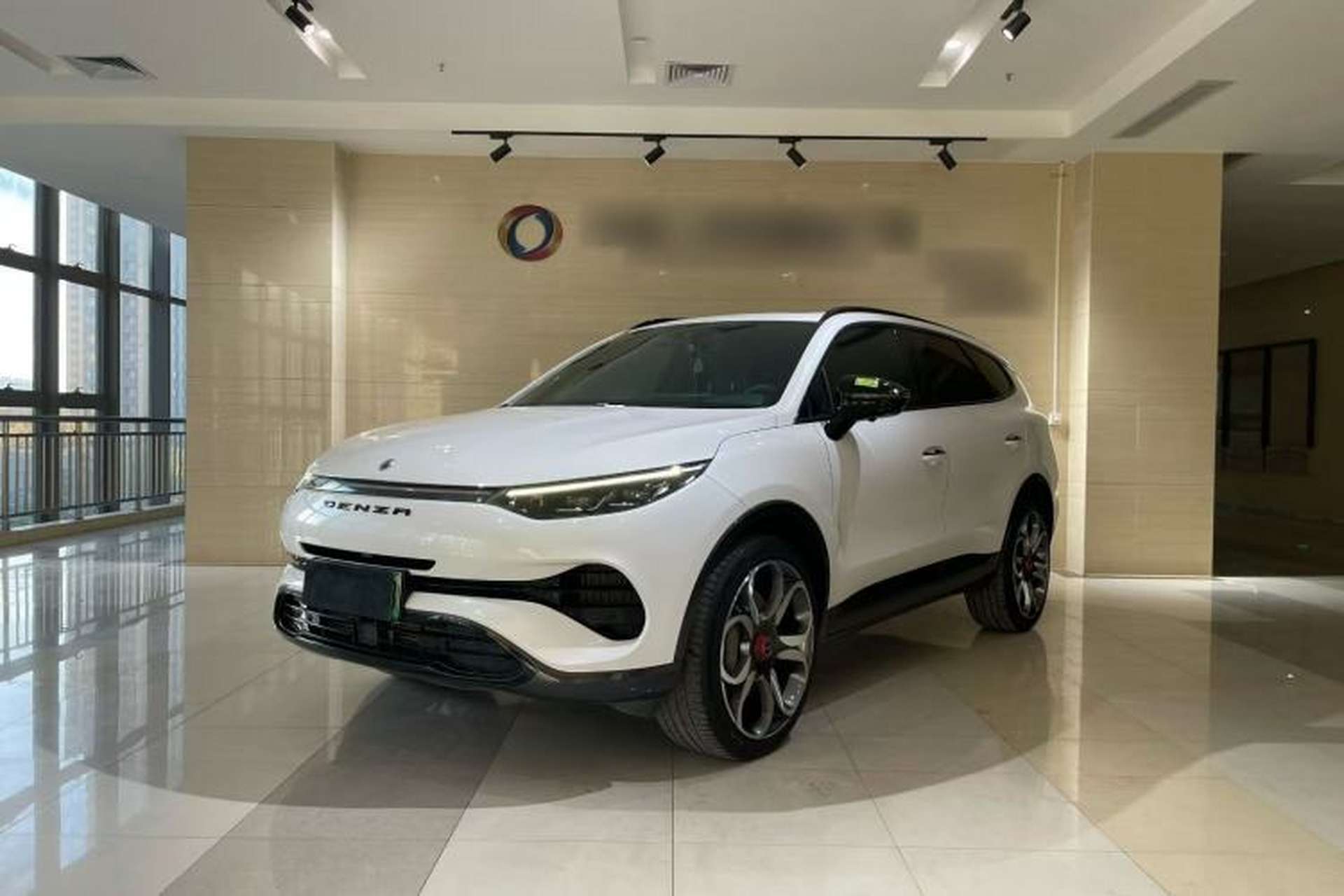 Used Denza X 2020 PHEV Sport Edition Front Left 45 Deg
