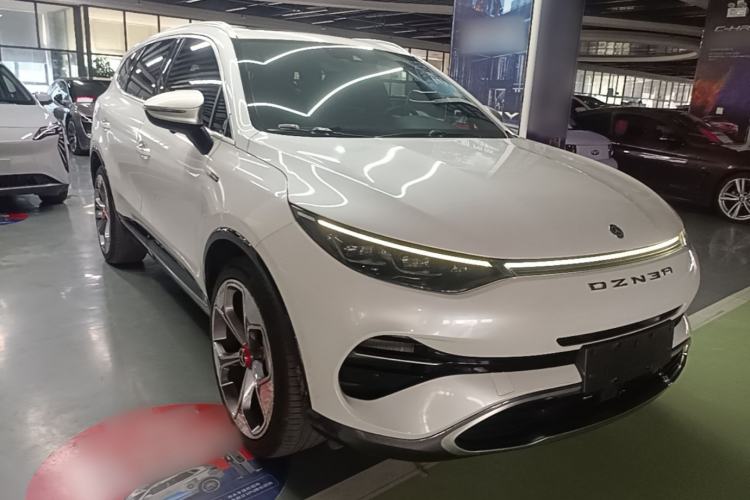 Used Denza X 2020 PHEV Flagship Edition Front Right 45 Deg
