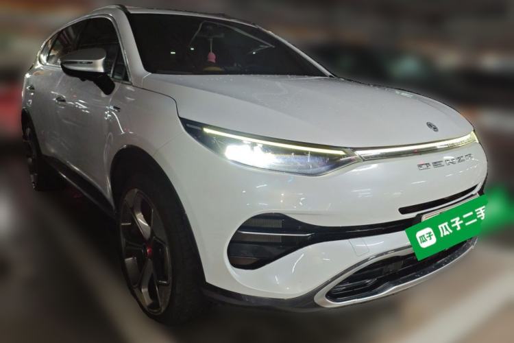 Used Denza X 2020 PHEV Flagship Edition Front Right 45 Deg