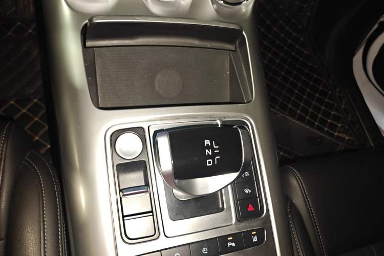 Used Denza X 2020 PHEV Classic Edition Gear Lever