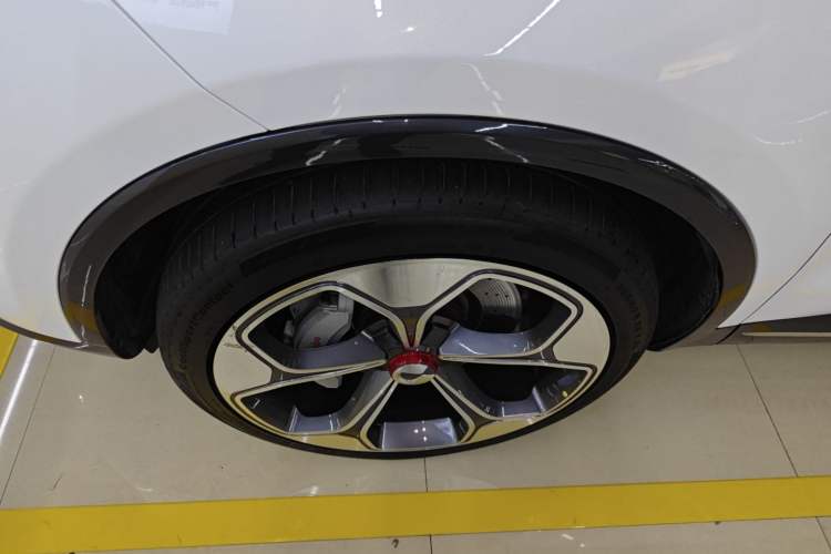 Used Denza X 2020 PHEV Flagship Edition Left Front Wheel Hub