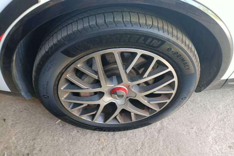 Used Denza X 2020 Pure Electric Classic Edition Left Front Wheel Hub