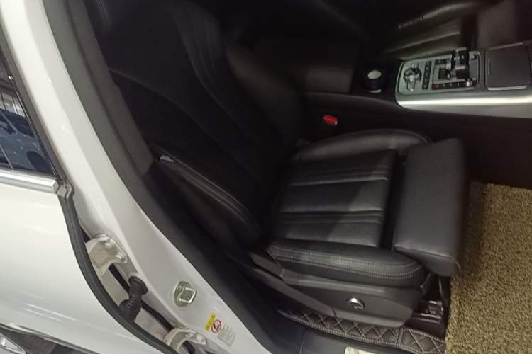 Used Denza X 2020 PHEV Flagship Edition Right Front Seat