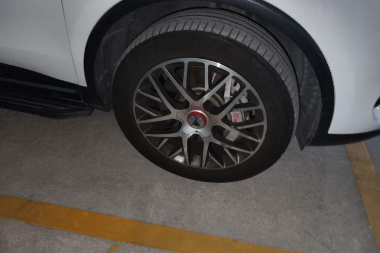 Used Denza X 2020 PHEV Classic Edition Right Front Wheel Hub