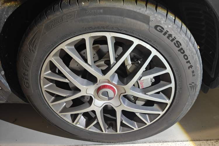 Used Denza X 2020 PHEV Classic Edition Right Front Wheel Hub