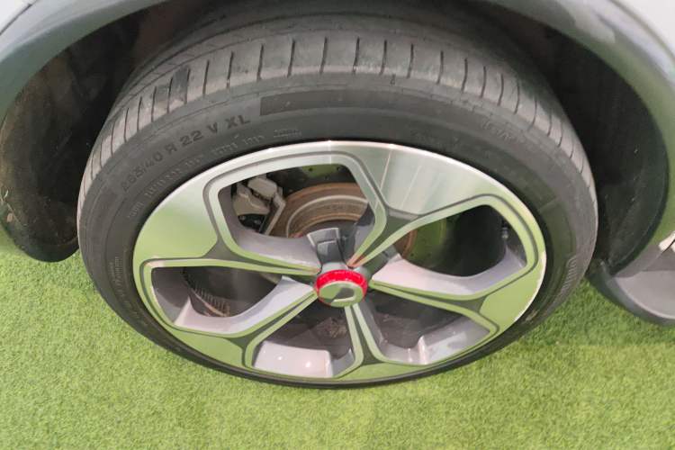 Used Denza X 2020 PHEV Flagship Edition Right Rear Wheel Hub