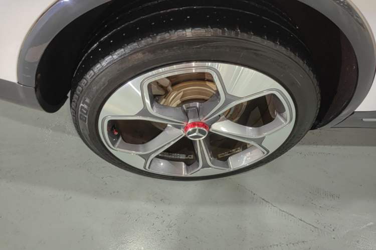 Used Denza X 2020 PHEV Flagship Edition Right Rear Wheel Hub