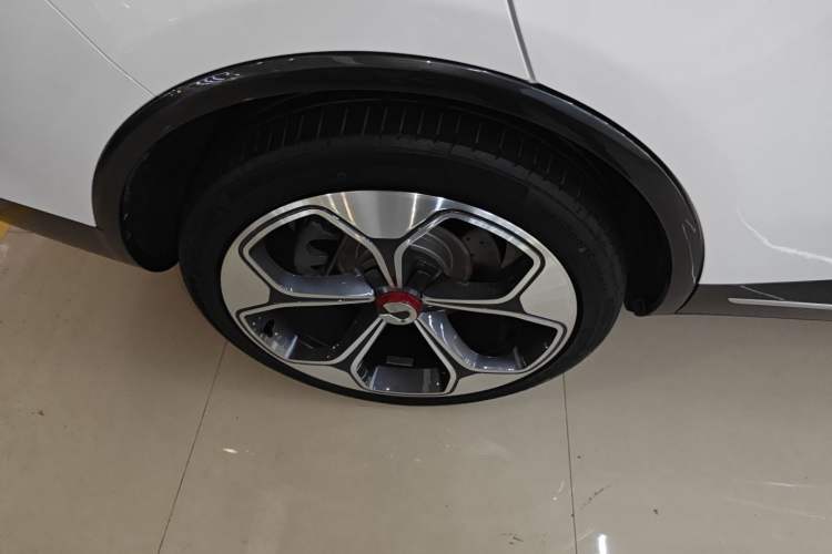 Used Denza X 2020 PHEV Flagship Edition Right Rear Wheel Hub