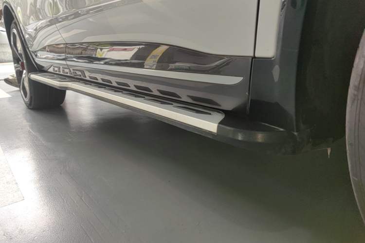 Used Denza X 2020 PHEV Flagship Edition Right Side Sill