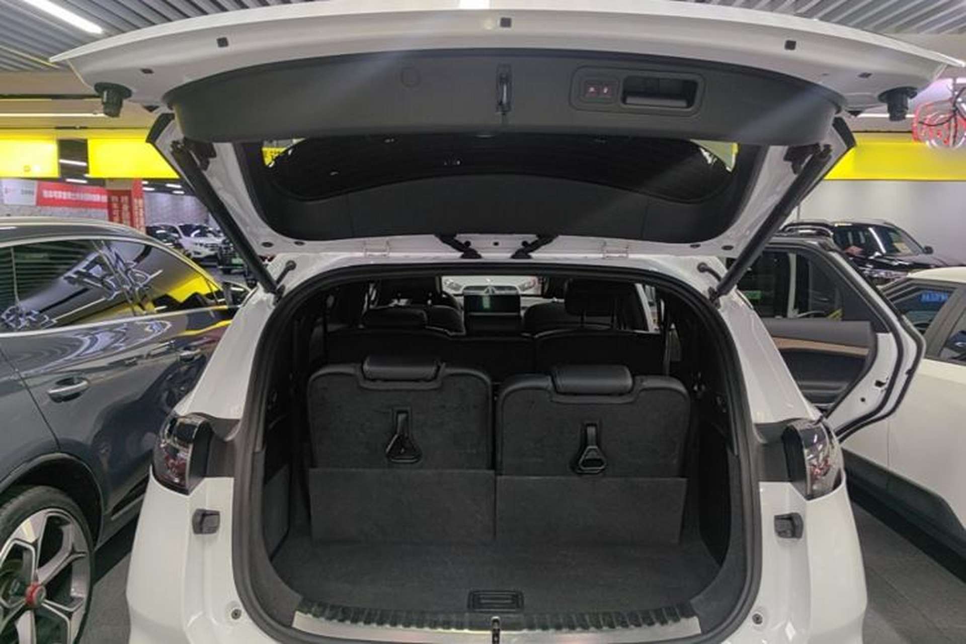 Used Denza X 2020 PHEV Flagship Edition Trunk