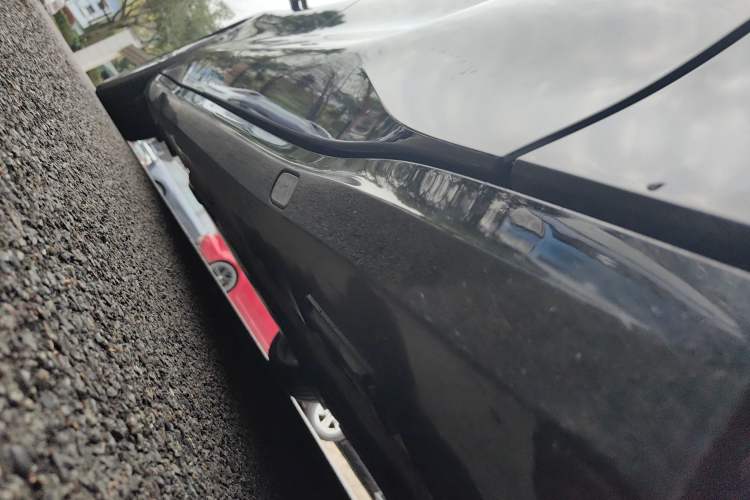 Used Denza Z9 2024 1100 km All-Wheel-Drive Ultra Version Chassis Front Right