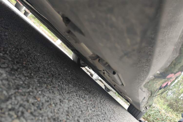 Used Denza Z9 2024 1100 km All-Wheel-Drive Ultra Version Chassis Rear Right
