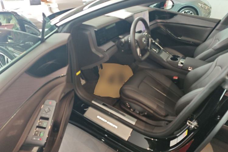 Used Denza Z9 2024 1100 km Four-Wheel Drive Max Version Driver Seat