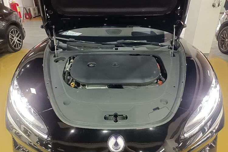 Used Denza Z9 2024 1100 km All-Wheel-Drive Ultra Version Engine Bay