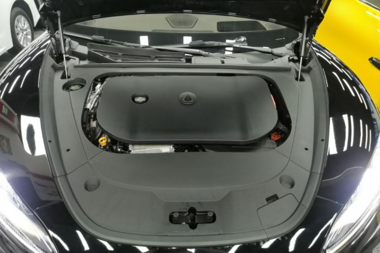 Used Denza Z9 2024 1100 km Four-Wheel Drive Max Version Engine Bay