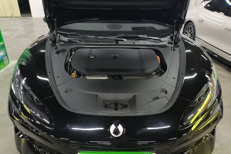 Used Denza Z9 2024 1100 km Four-Wheel Drive Max Version Engine Bay