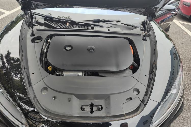 Used Denza Z9 2024 1100 km All-Wheel-Drive Ultra Version Engine Bay