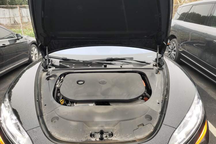 Used Denza Z9 2024 1100 km Four-Wheel Drive Max Version Engine Bay