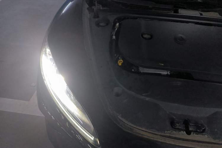 Used Denza Z9 2024 1100 km All-Wheel-Drive Ultra Version Engine Bay Right