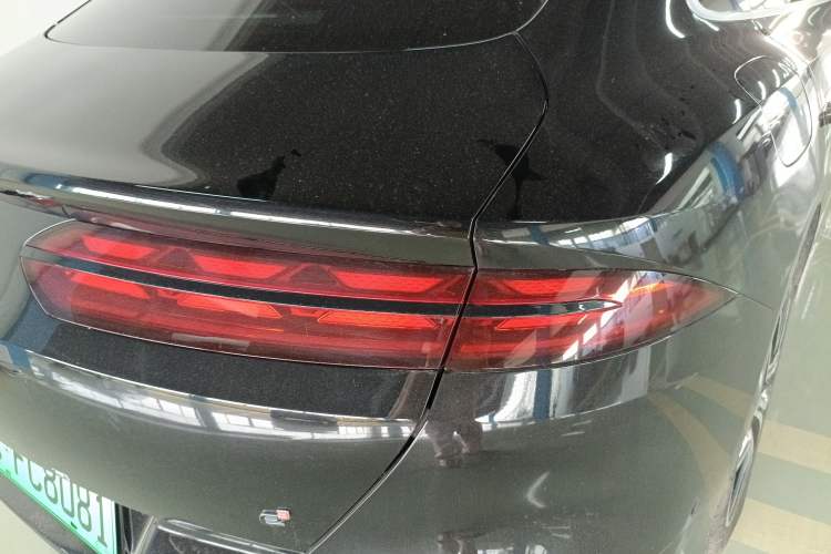 Used Denza Z9 2024 1100 km Four-Wheel Drive Max Version Exterior 3