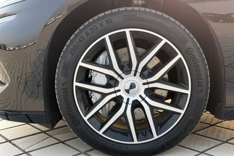 Used Denza Z9 2024 1100 km Four-Wheel Drive Pro Version Exterior 4
