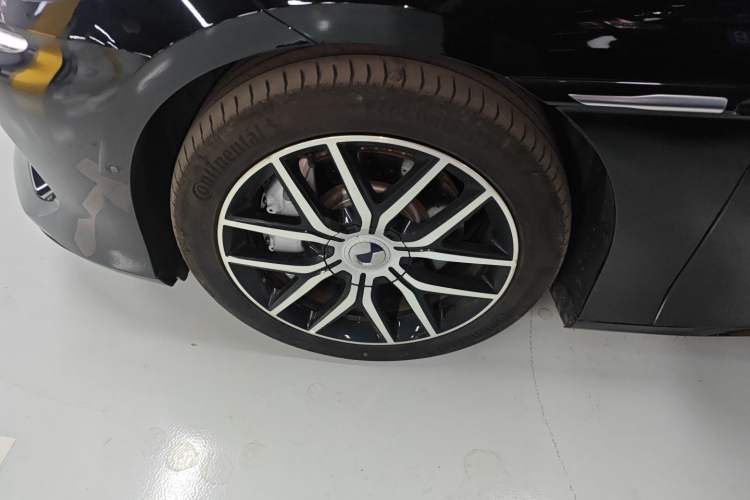 Used Denza Z9 2024 1100 km Four-Wheel Drive Max Version Exterior 4