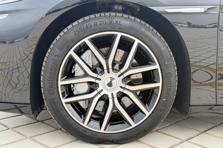 Used Denza Z9 2024 1100 km Four-Wheel Drive Max Version Exterior 5