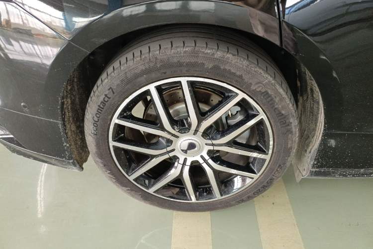 Used Denza Z9 2024 1100 km Four-Wheel Drive Max Version Exterior 5