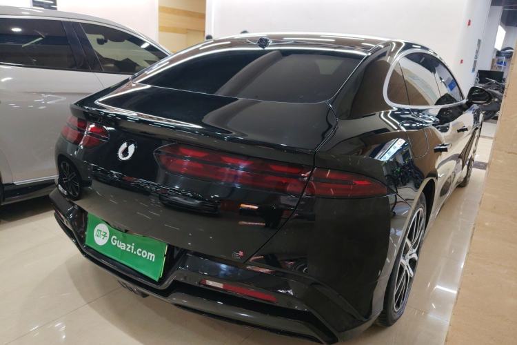 Used Denza Z9 2024 630 km All-Wheel Drive Max Version Exterior 5