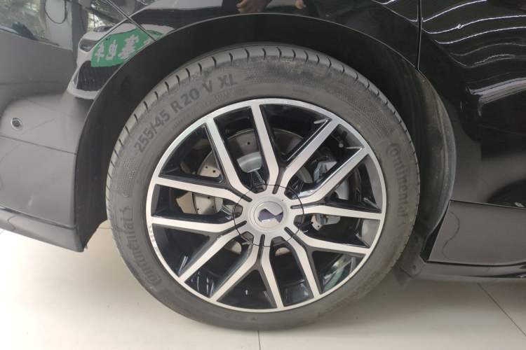 Used Denza Z9 2024 630 km All-Wheel Drive Max Version Exterior 5