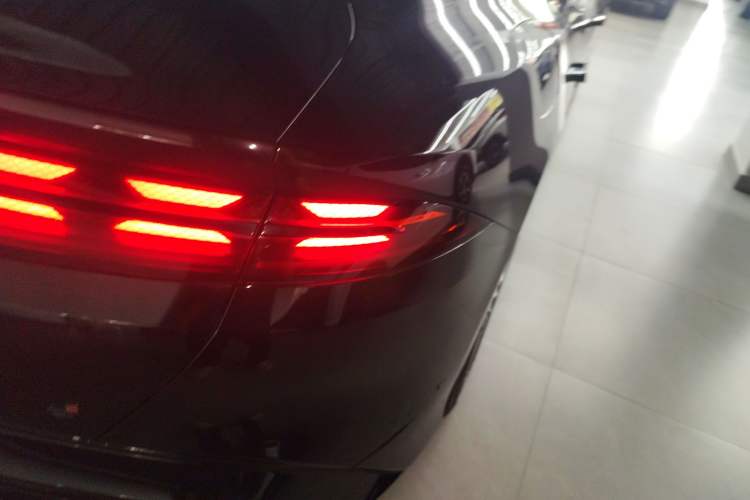 Used Denza Z9 2024 1100 km All-Wheel-Drive Ultra Version Exterior 6