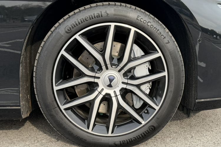 Used Denza Z9 2024 1100 km Four-Wheel Drive Max Version Exterior 7