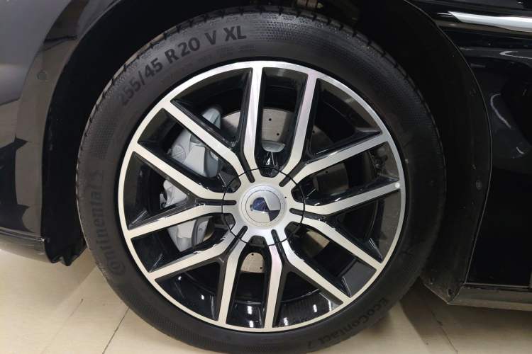 Used Denza Z9 2024 630 km All-Wheel Drive Max Version Exterior 7