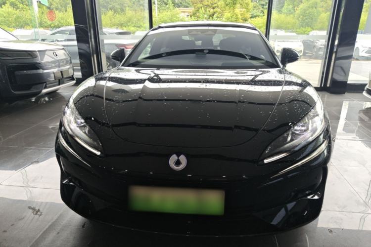 Used Denza Z9 2024 1100 km Four-Wheel Drive Max Version Front