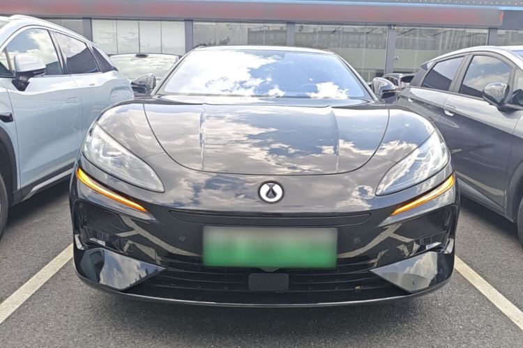 Used Denza Z9 2024 1100 km Four-Wheel Drive Max Version Front