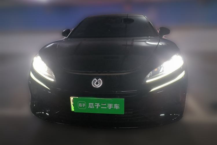 Used Denza Z9 2024 1100 km All-Wheel-Drive Ultra Version Front