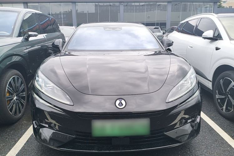 Used Denza Z9 2024 1100 km Four-Wheel Drive Max Version Front