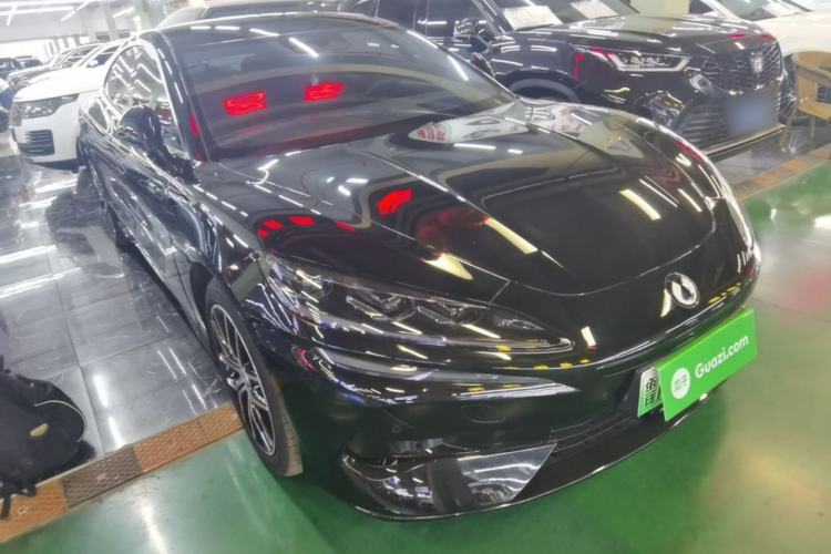Used Denza Z9 2024 1100 km Four-Wheel Drive Max Version Front Right 45 Deg