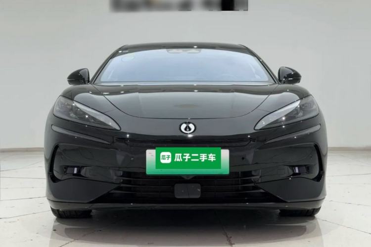 Used Denza Z9 2024 1100 km All-Wheel-Drive Ultra Version Front