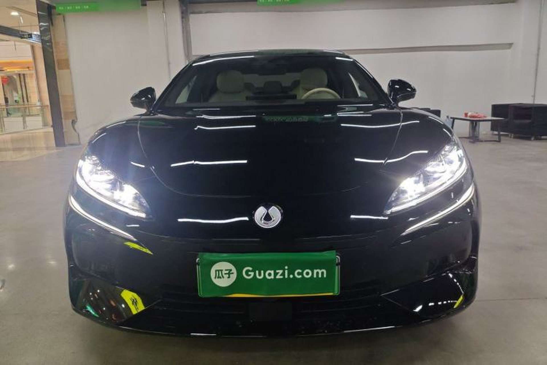 Used Denza Z9 2024 1100 km Four-Wheel Drive Max Version Front