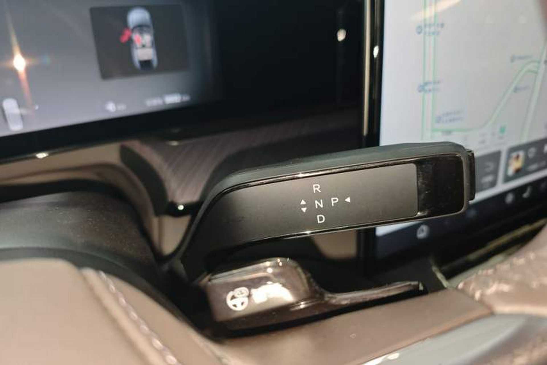 Used Denza Z9 2024 1100 km Four-Wheel Drive Max Version Gear Lever