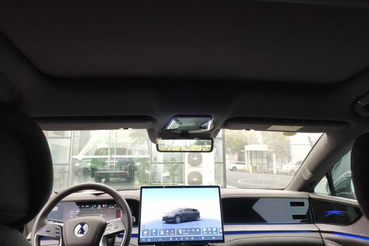 Used Denza Z9 2024 1100 km Four-Wheel Drive Max Version Headliner